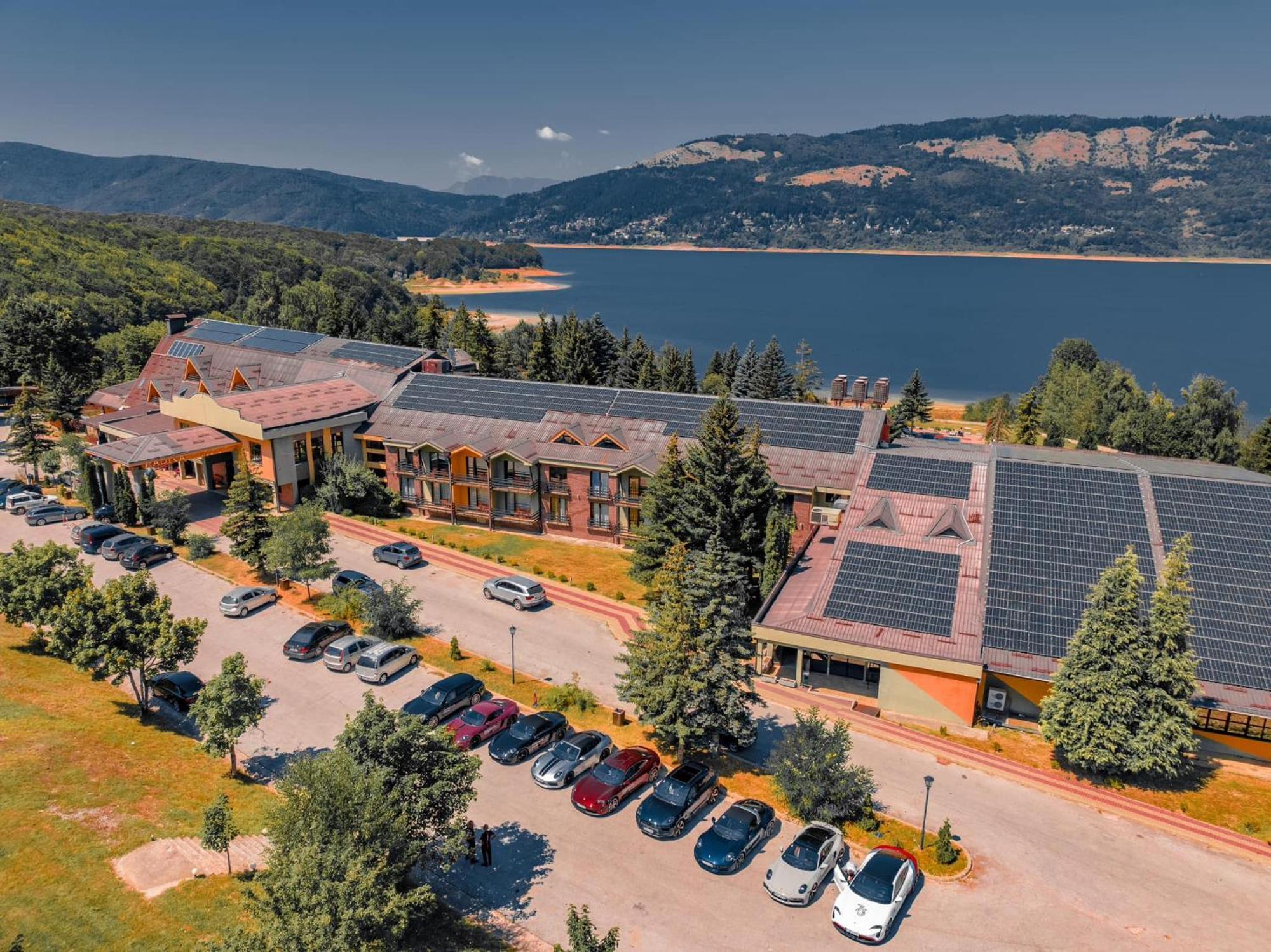 Radika Mountain Resort Mavrovo Exteriör bild